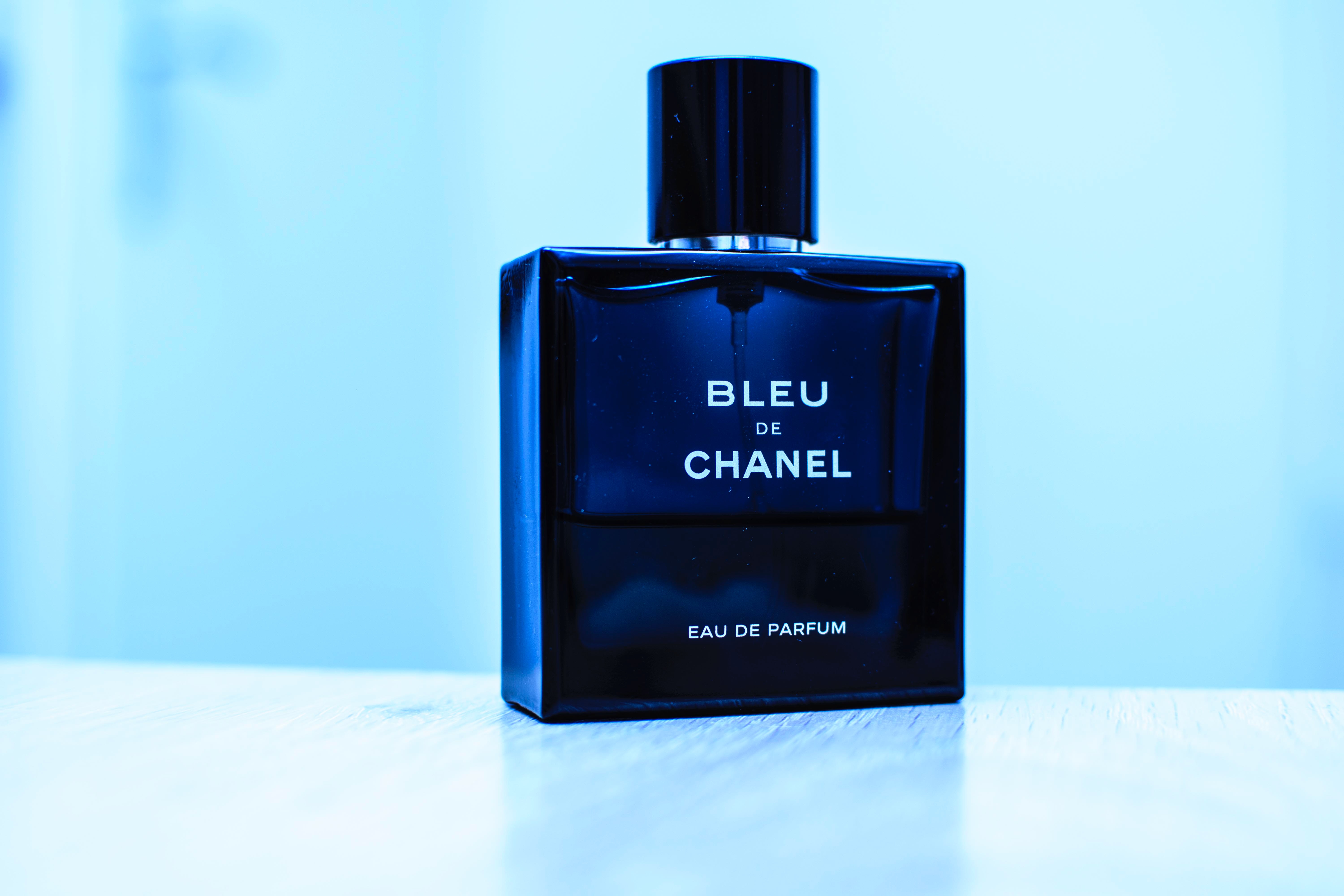 Perfumes and First Impressions